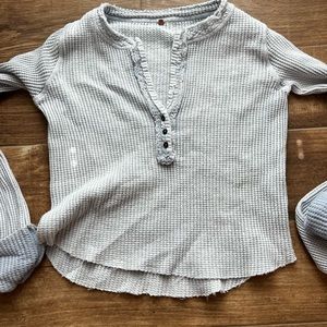Small Free People Baby Blue One Colt Thermal